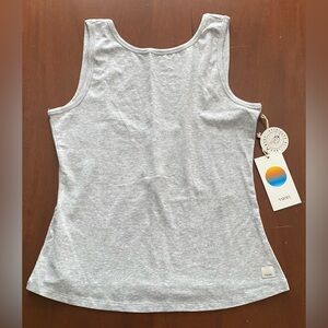 Vuori Women's Tuvalu Scoop Back Tank Nwt Size Small Light Heather Gray